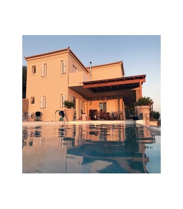 Διώροφη μονοκατοικία κοντά στο Πόρτο Χέλι